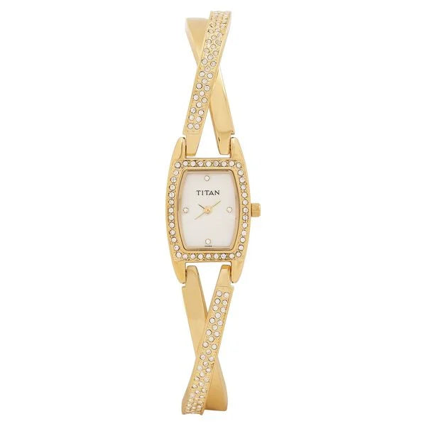 Titan Quartz Analog White Dial Stainless Steel Strap Watch for Women 9851ym01